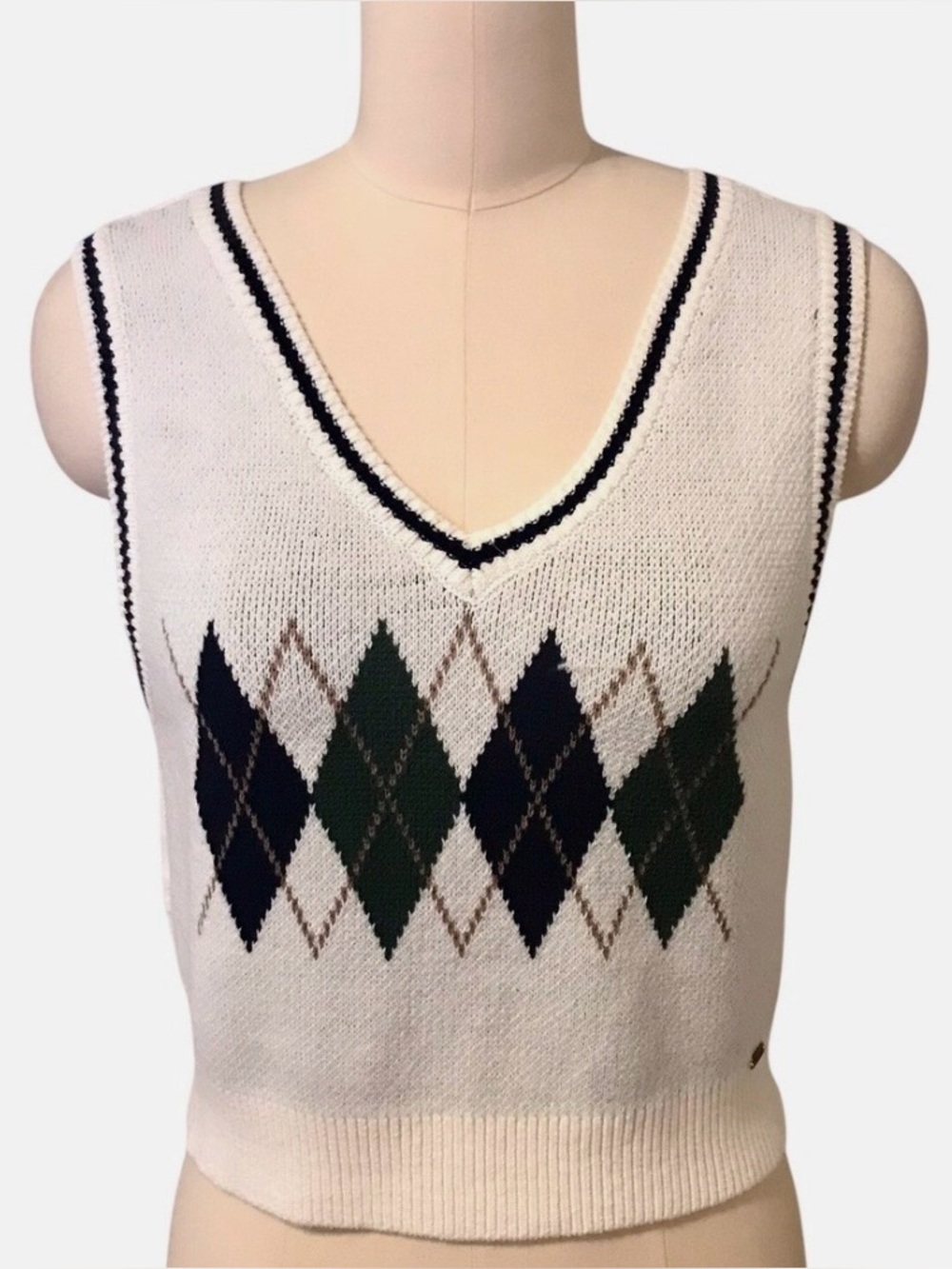 Hollister Cream and Black Knit Sweater